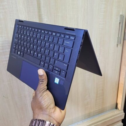 hp dragonfly g2 core i5,8gb,256ssd,8th gen,13.3inches